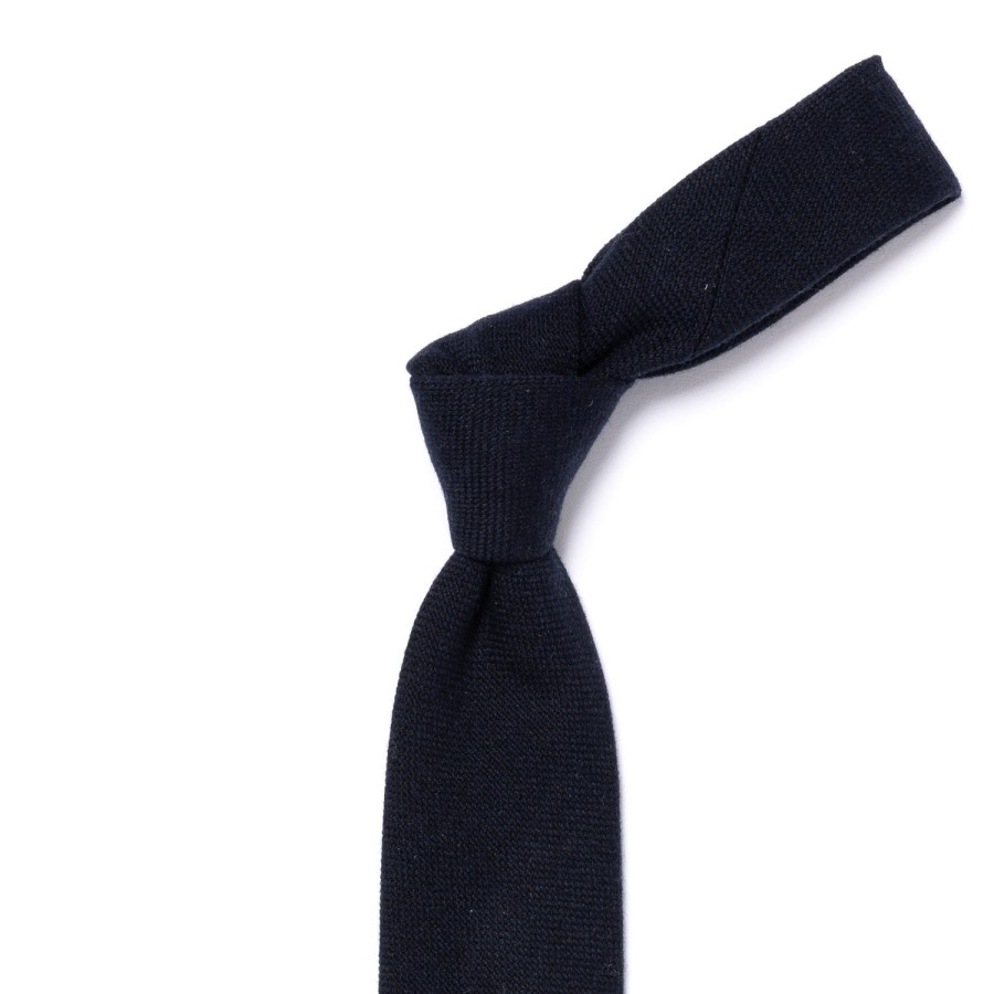Ties | Cesare Attolini Ca Archivio Storico: Tie "Testa Dell'Ago" In Pure Cashmere - Handrolle